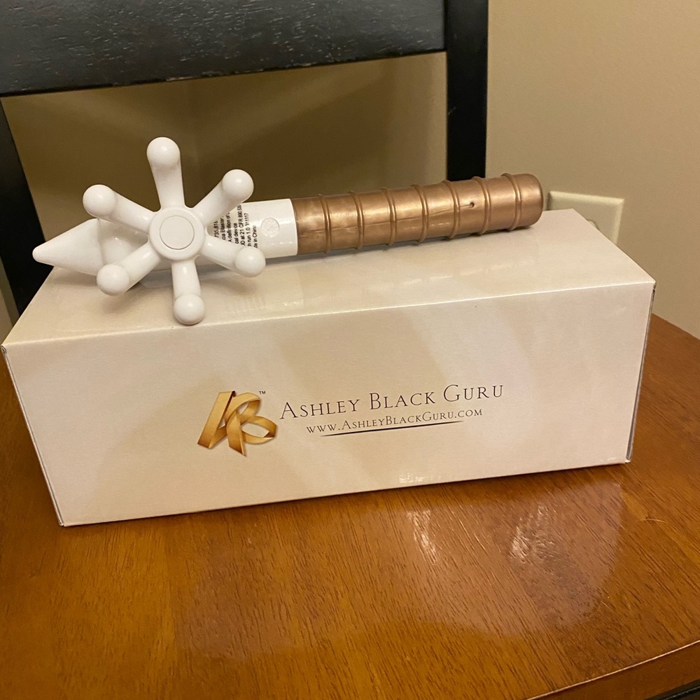 Ashley Black Guru Mini 1